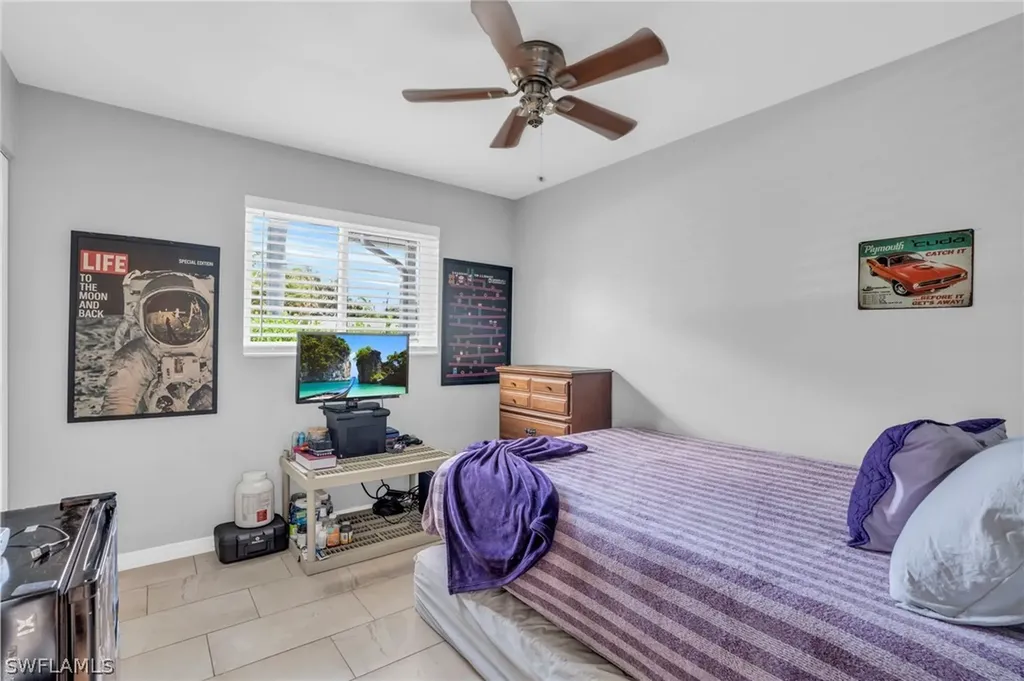 883 Coconut Circle E Naples FL 34104