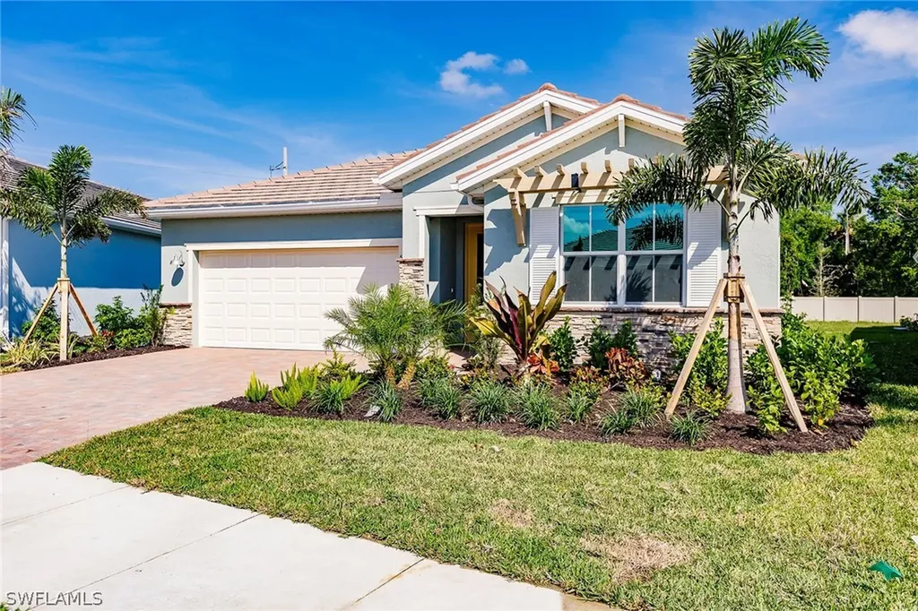 536 Polihale Way Naples FL 34114