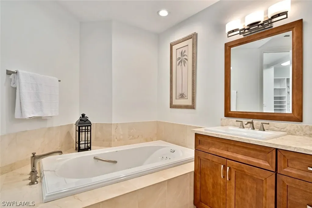 5657 Baltusrol Court Sanibel FL 33957