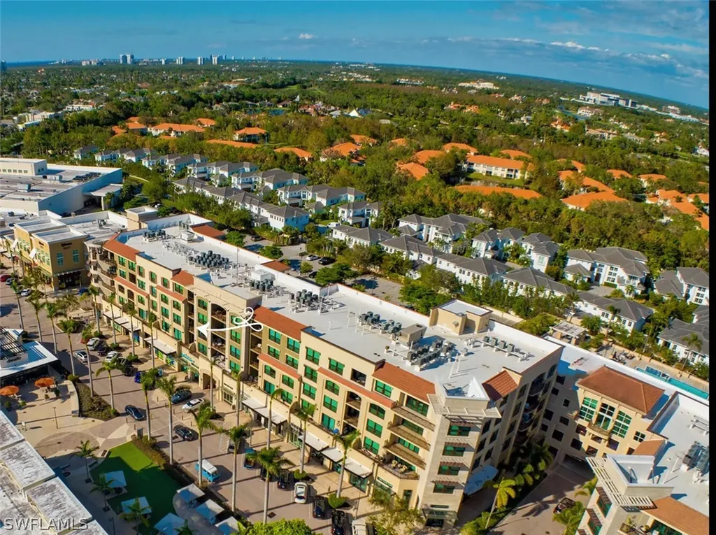 9115 Strada Place Naples FL 34108