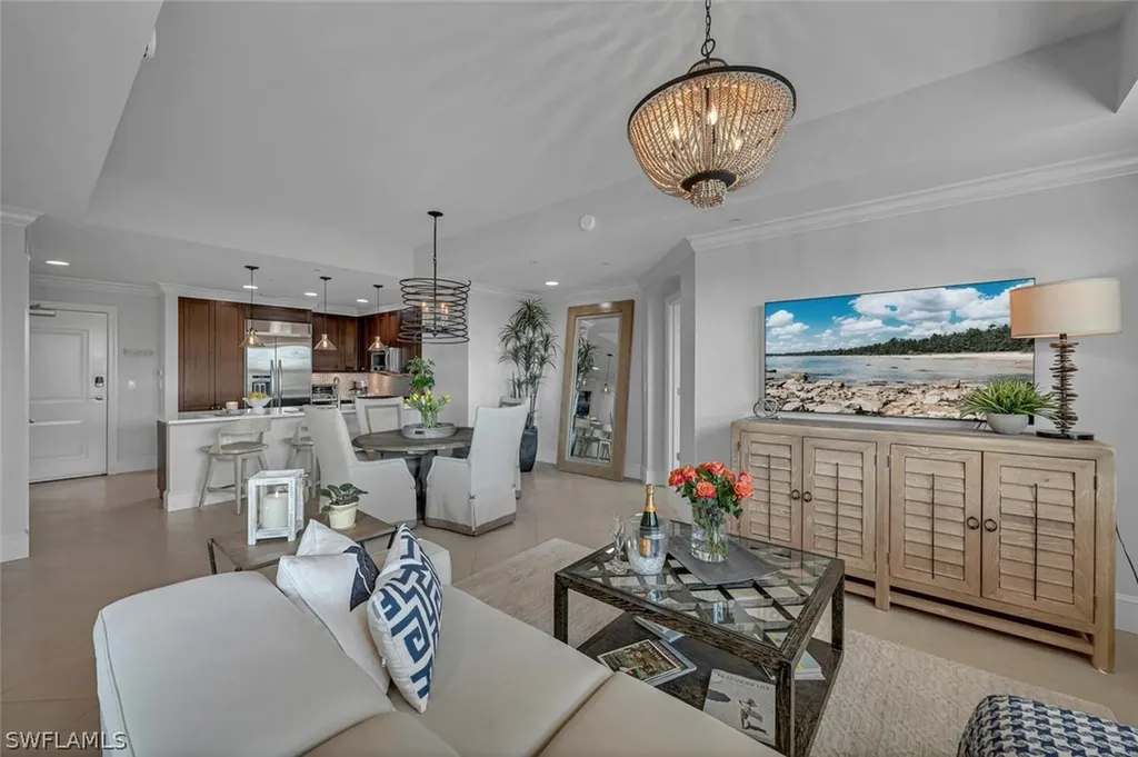 9115 Strada Place Naples FL 34108
