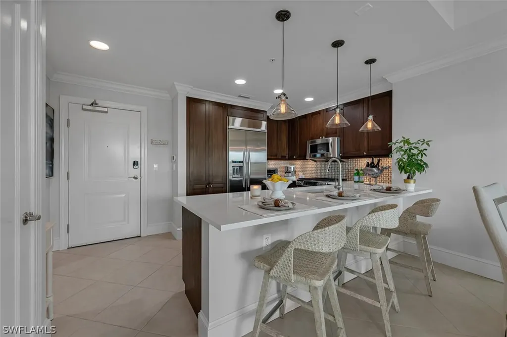 9115 Strada Place Naples FL 34108