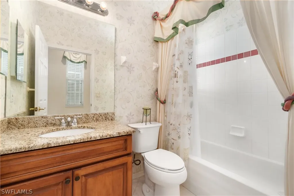 810 Grafton Court Naples FL 34104