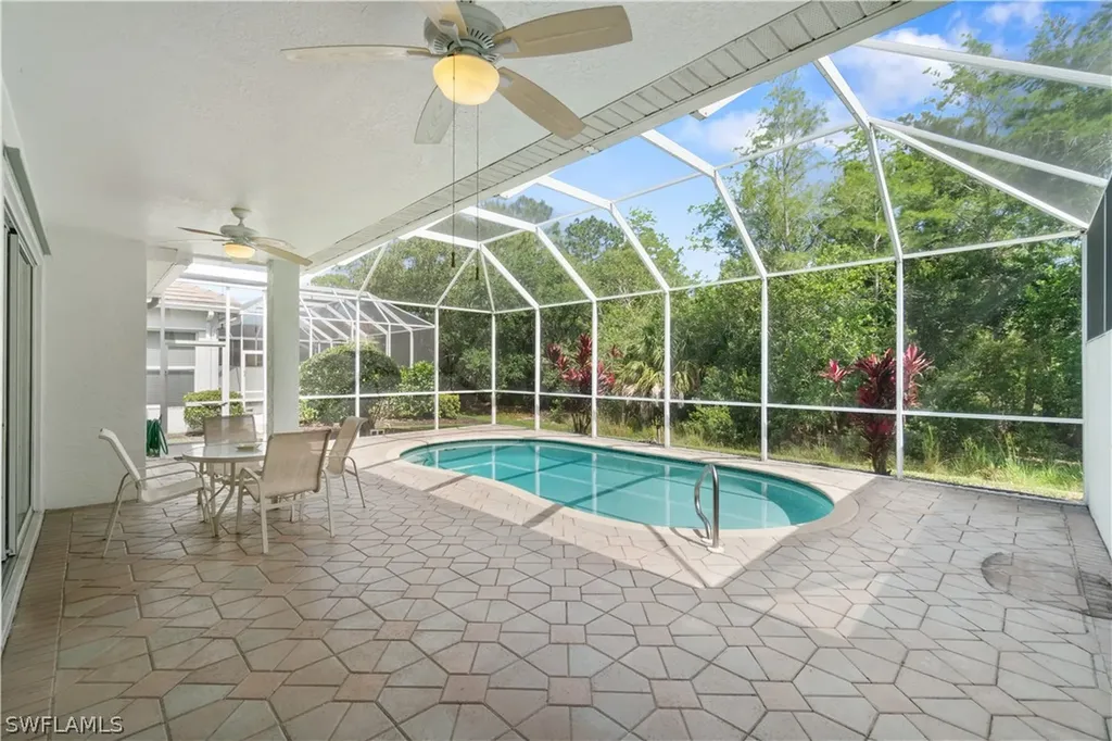 810 Grafton Court Naples FL 34104