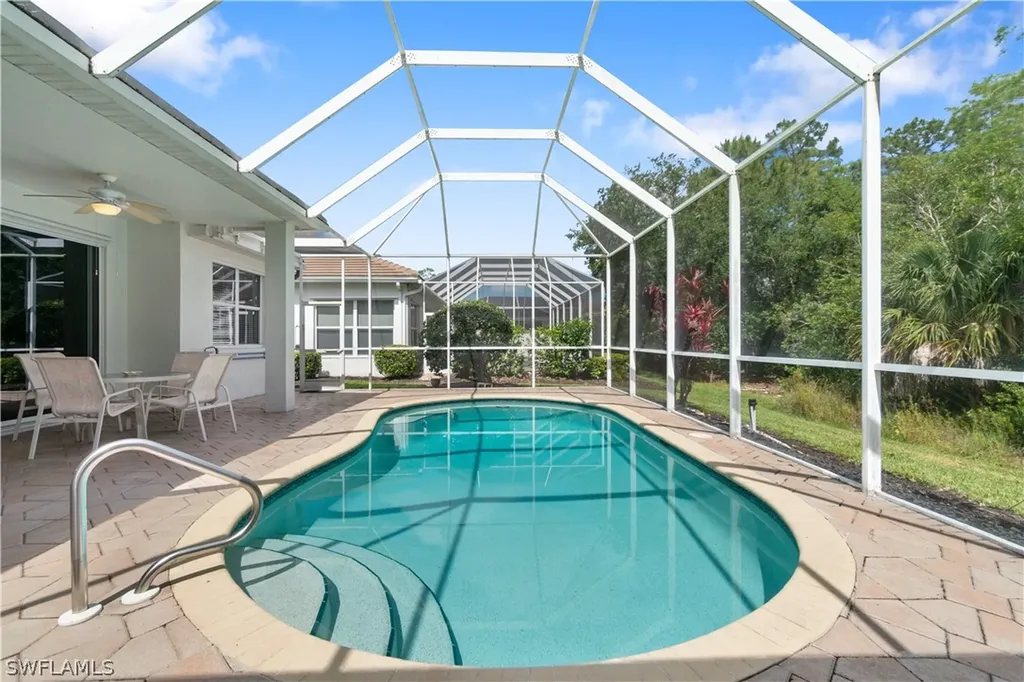 810 Grafton Court Naples FL 34104