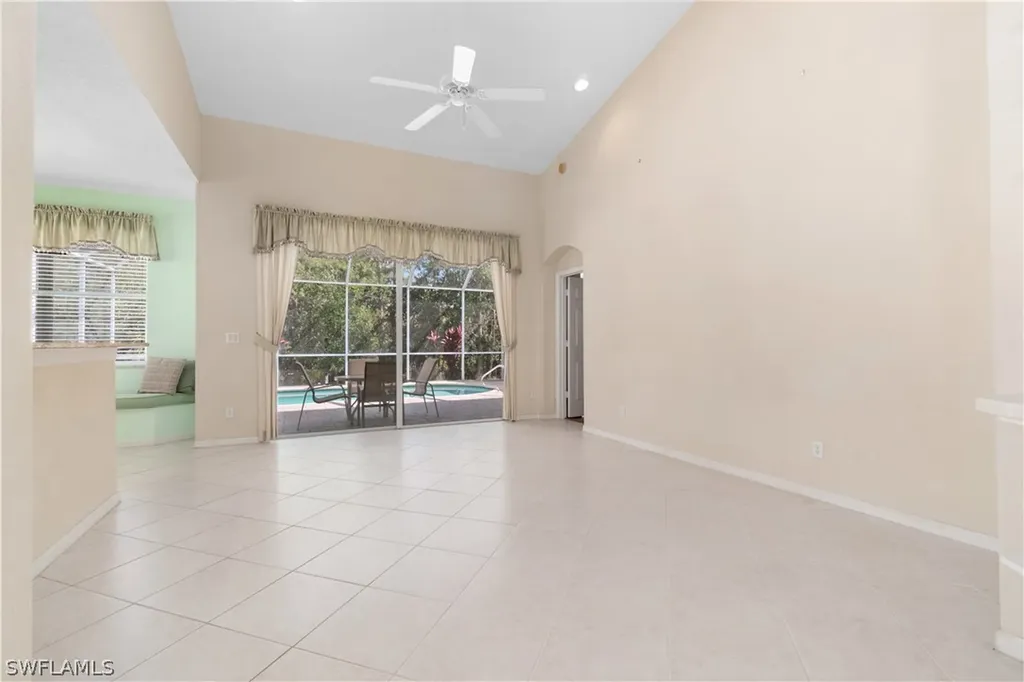 810 Grafton Court Naples FL 34104