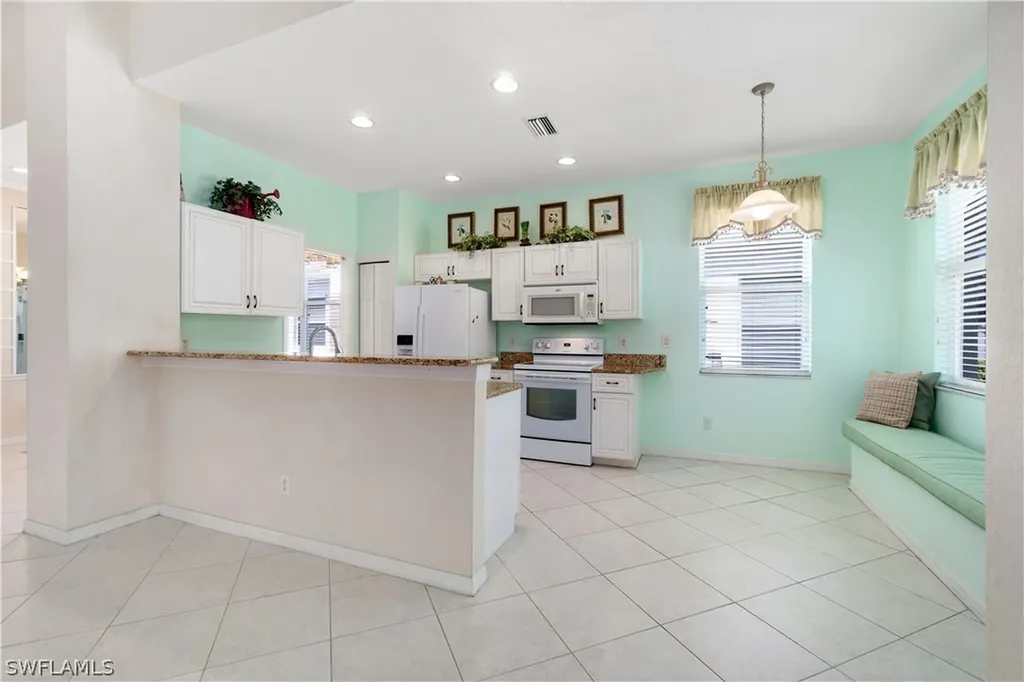 810 Grafton Court Naples FL 34104