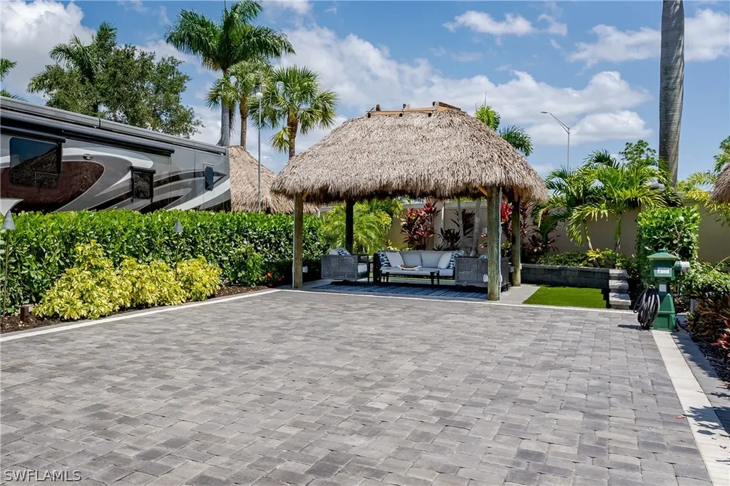 13619 Snook Circle Naples FL 34114