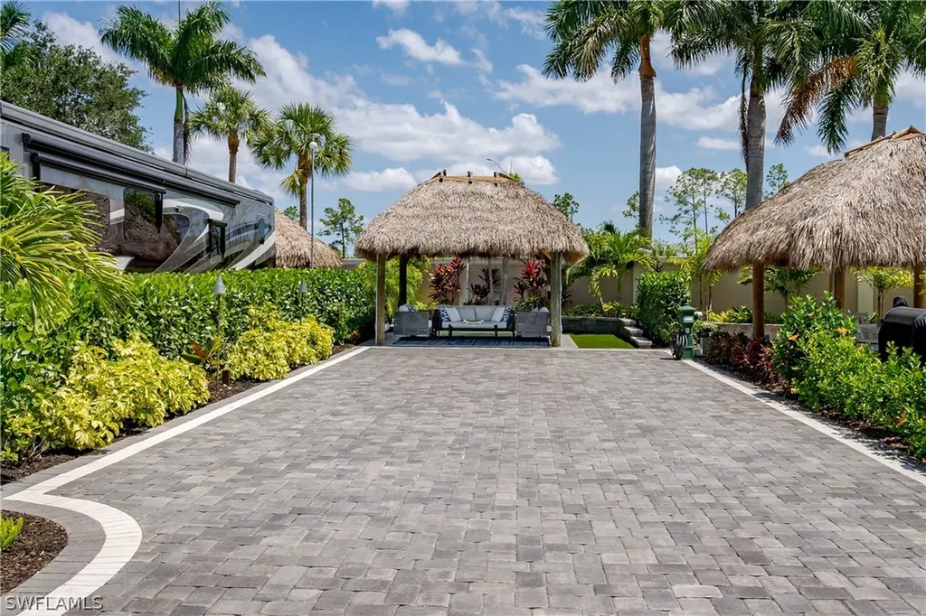 13619 Snook Circle Naples FL 34114