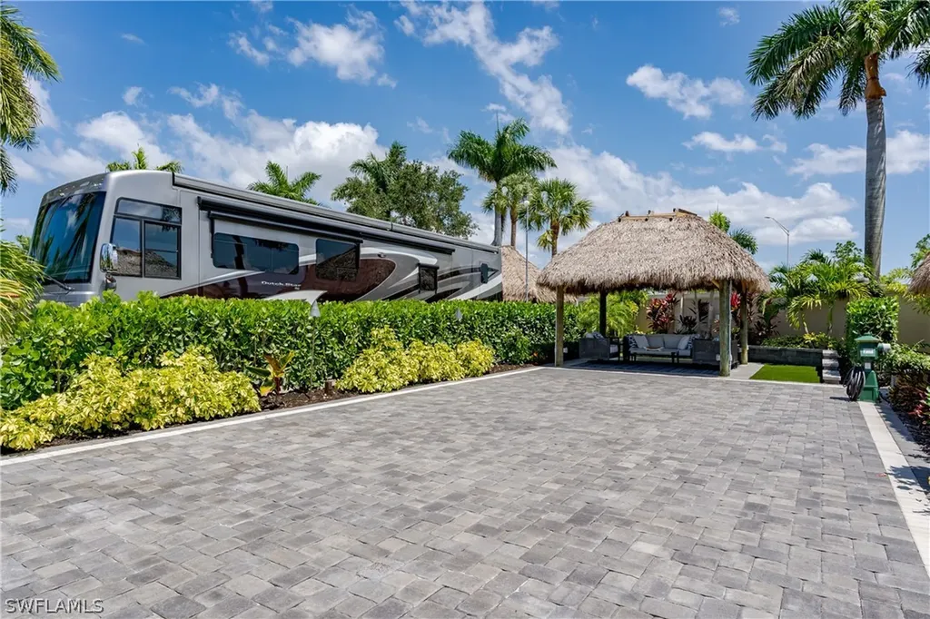 13619 Snook Circle Naples FL 34114
