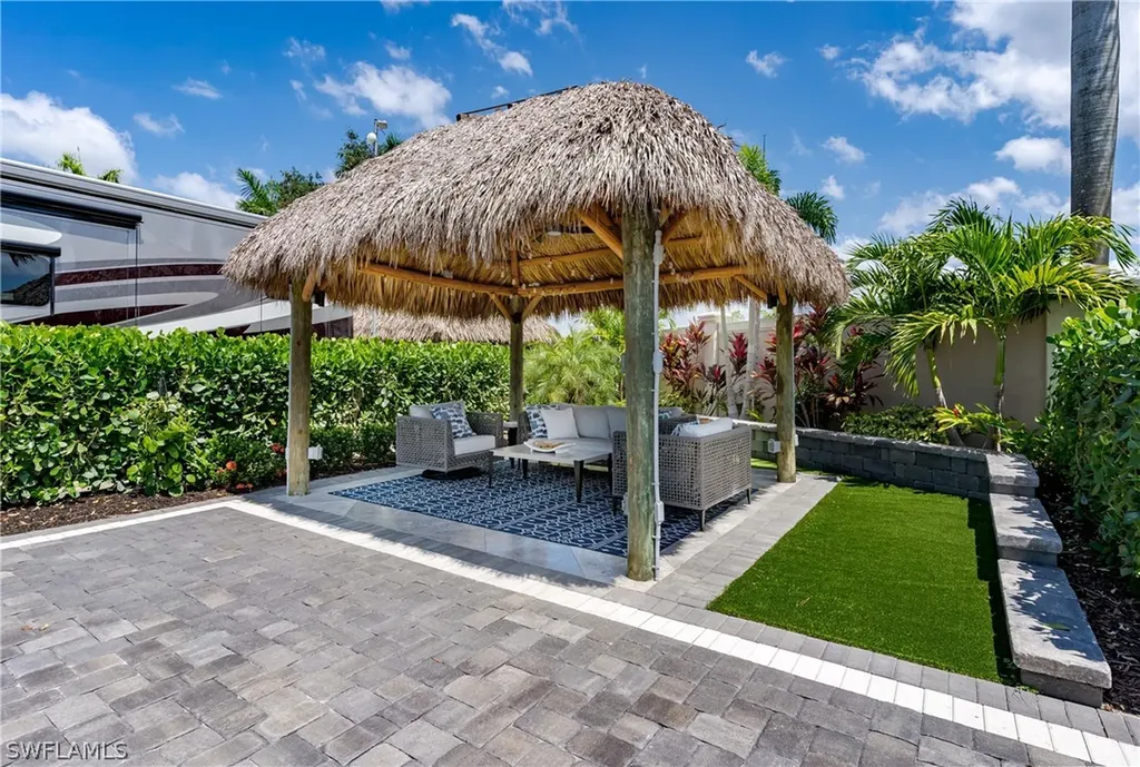 13619 Snook Circle Naples FL 34114