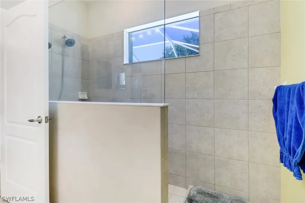 14534 Manchester Drive Naples FL 34114