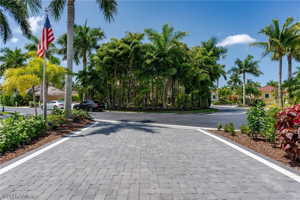 13623 Snook Circle Naples FL 34114