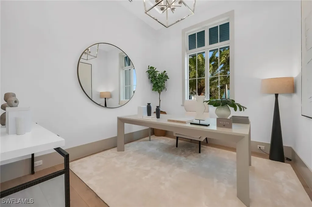635 Parkview Lane Naples FL 34103