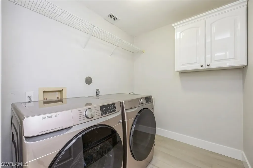 1566 Weybridge Circle Naples FL 34110