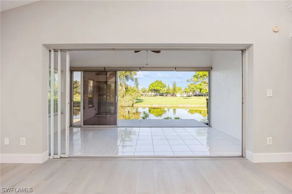 1566 Weybridge Circle Naples FL 34110