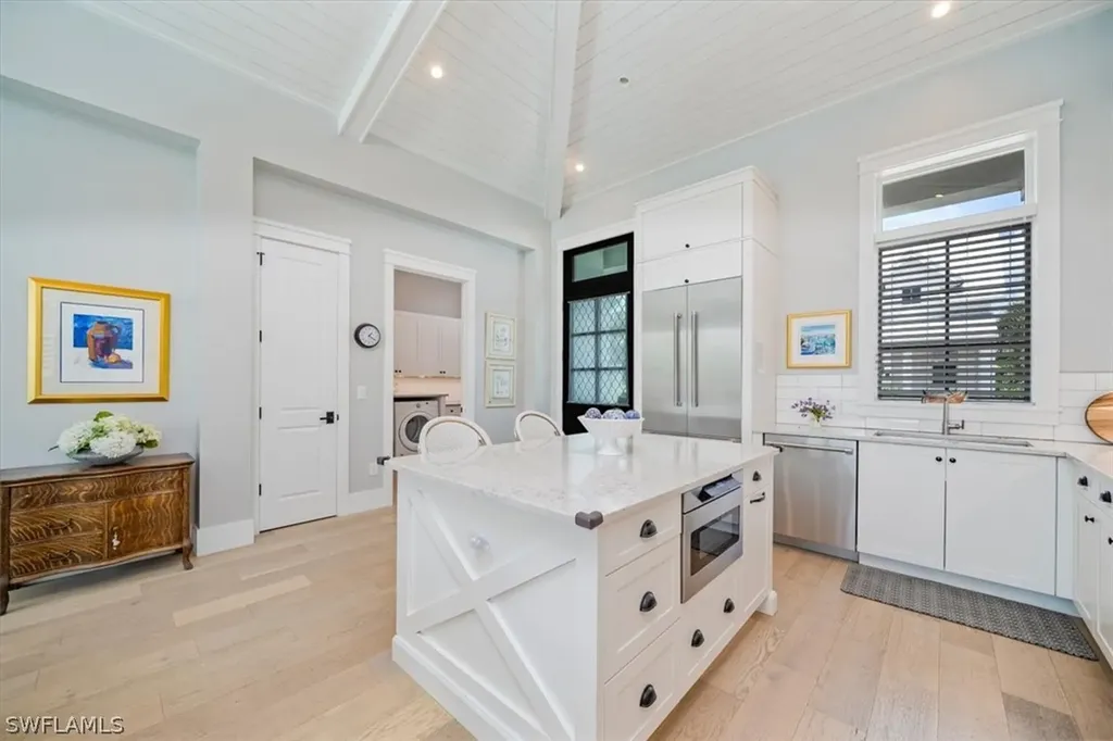 1394 1st Avenue S Naples FL 34102