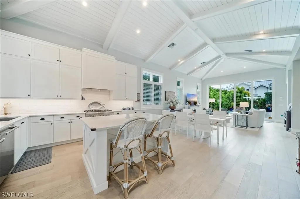 1394 1st Avenue S Naples FL 34102
