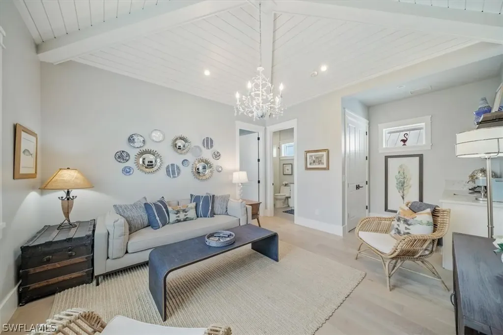 1394 1st Avenue S Naples FL 34102