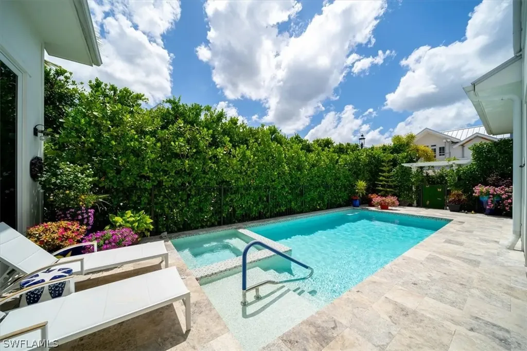 1394 1st Avenue S Naples FL 34102