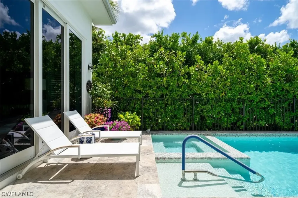 1394 1st Avenue S Naples FL 34102