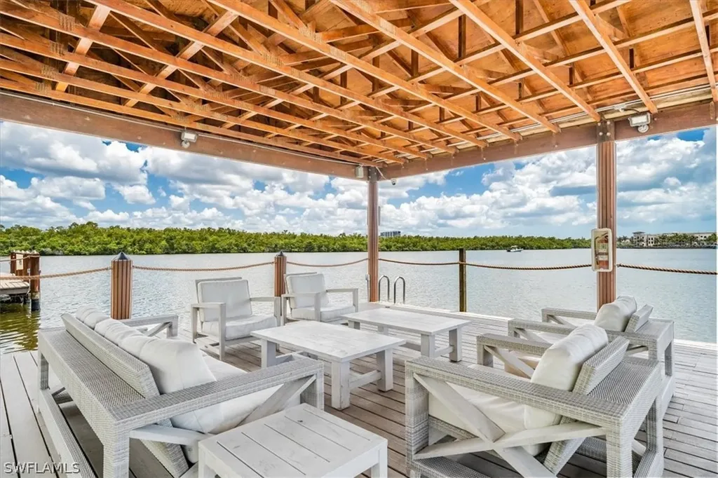1394 1st Avenue S Naples FL 34102