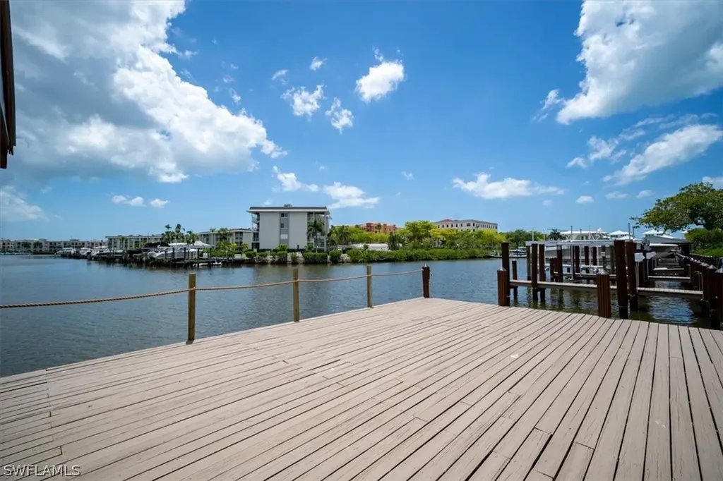 1394 1st Avenue S Naples FL 34102
