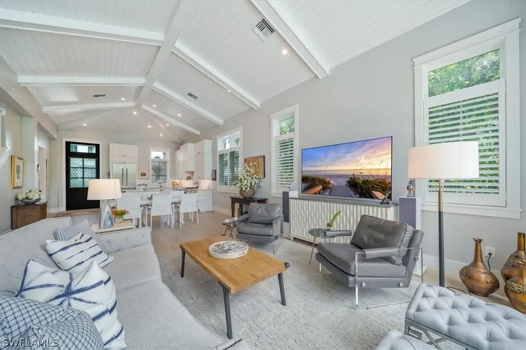 1394 1st Avenue S Naples FL 34102