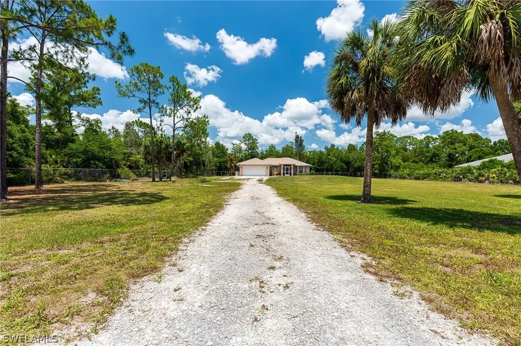Naples FL, 385 35TH Avenue NW