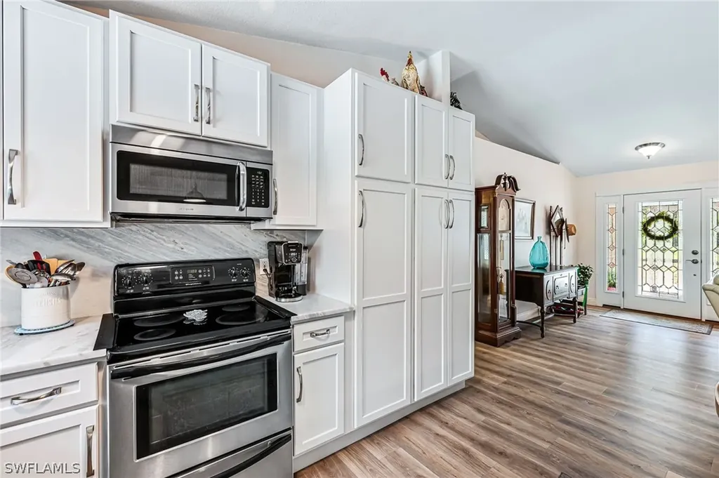 385 35th Avenue NW Naples FL 34120