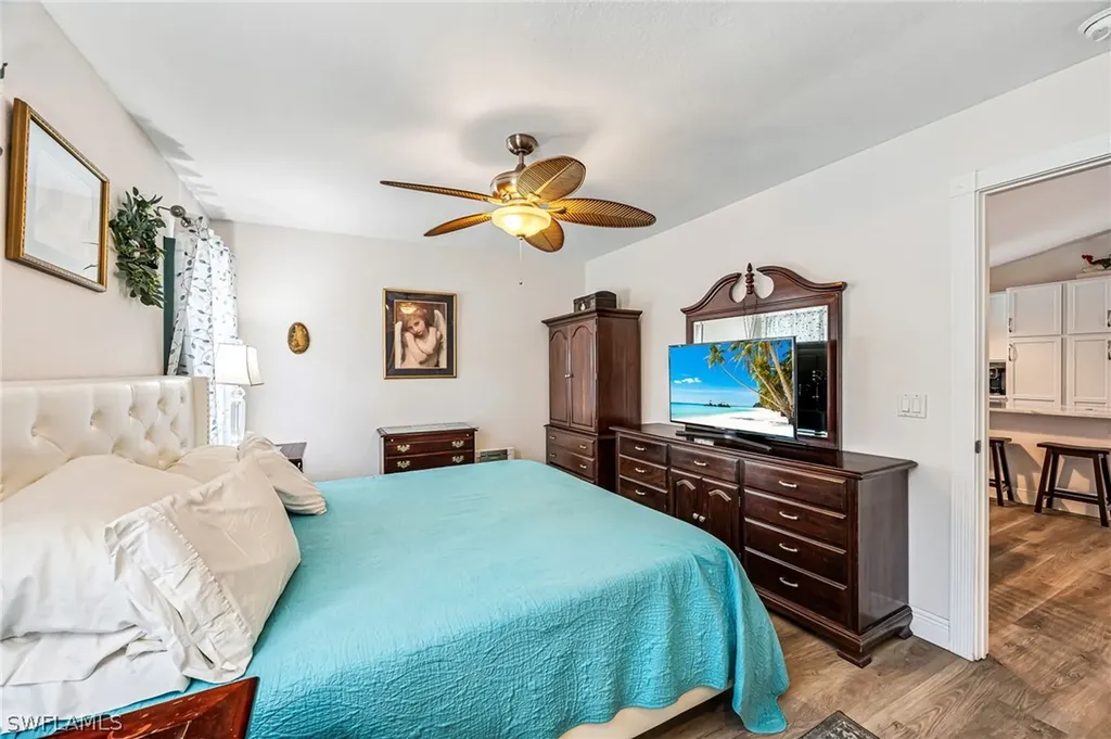 385 35th Avenue NW Naples FL 34120