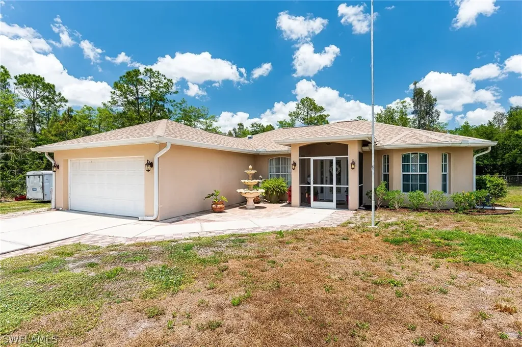385 35th Avenue NW Naples FL 34120