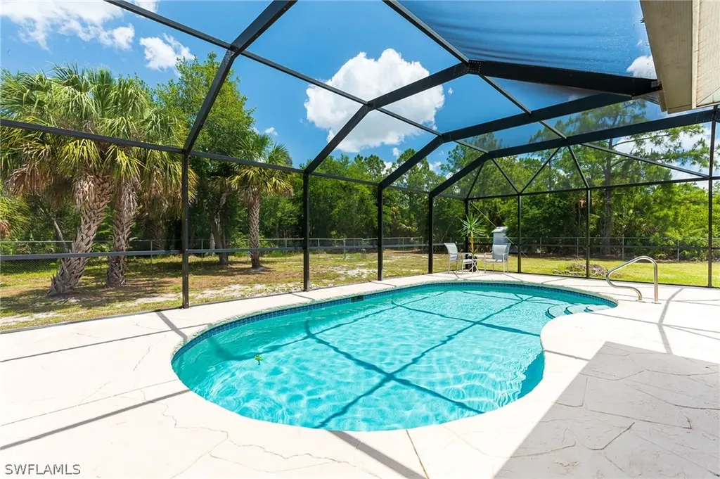 385 35th Avenue NW Naples FL 34120