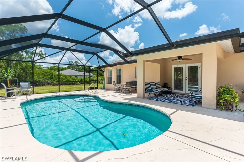 385 35th Avenue NW Naples FL 34120
