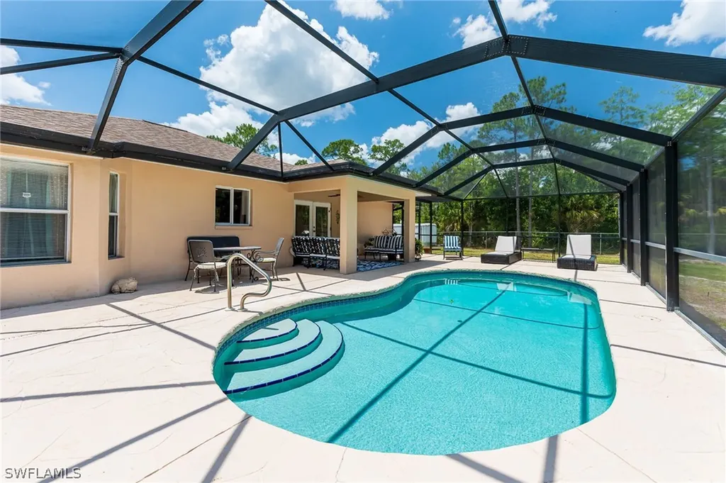 385 35th Avenue NW Naples FL 34120