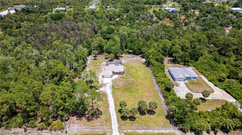 385 35th Avenue NW Naples FL 34120