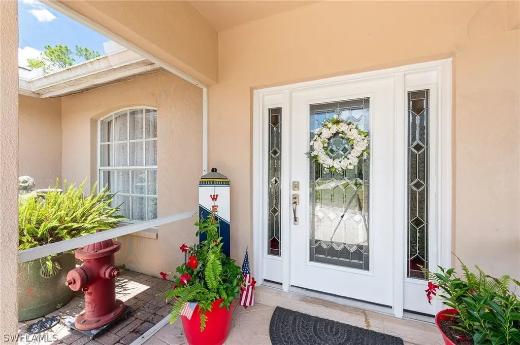 385 35th Avenue NW Naples FL 34120
