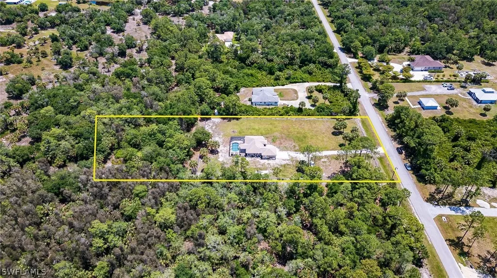 385 35th Avenue NW Naples FL 34120