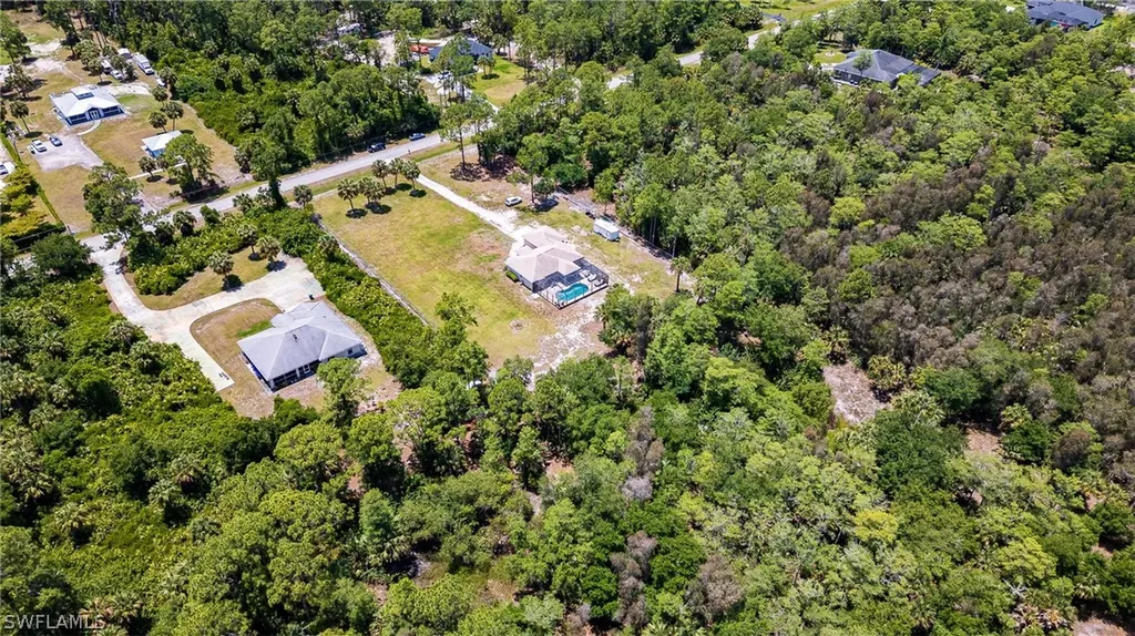 385 35th Avenue NW Naples FL 34120