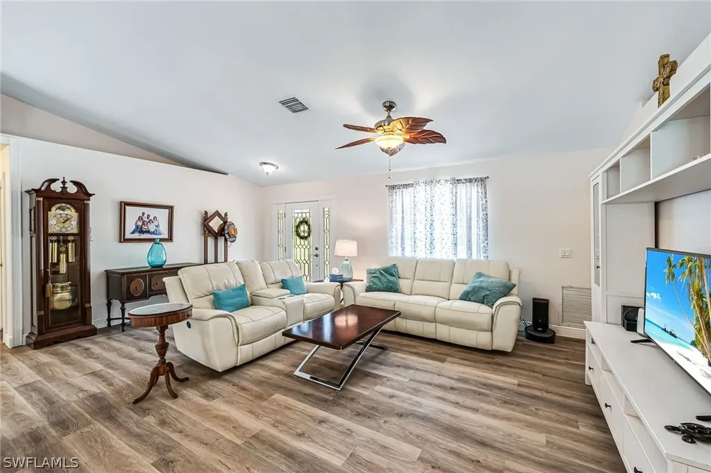 385 35th Avenue NW Naples FL 34120