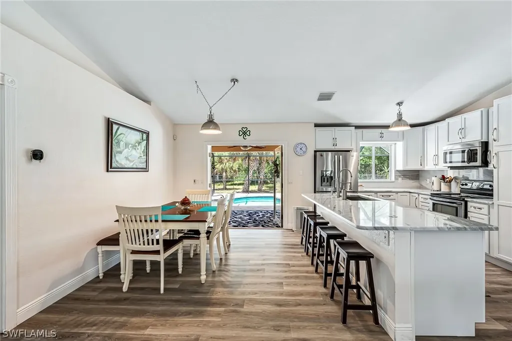 385 35th Avenue NW Naples FL 34120