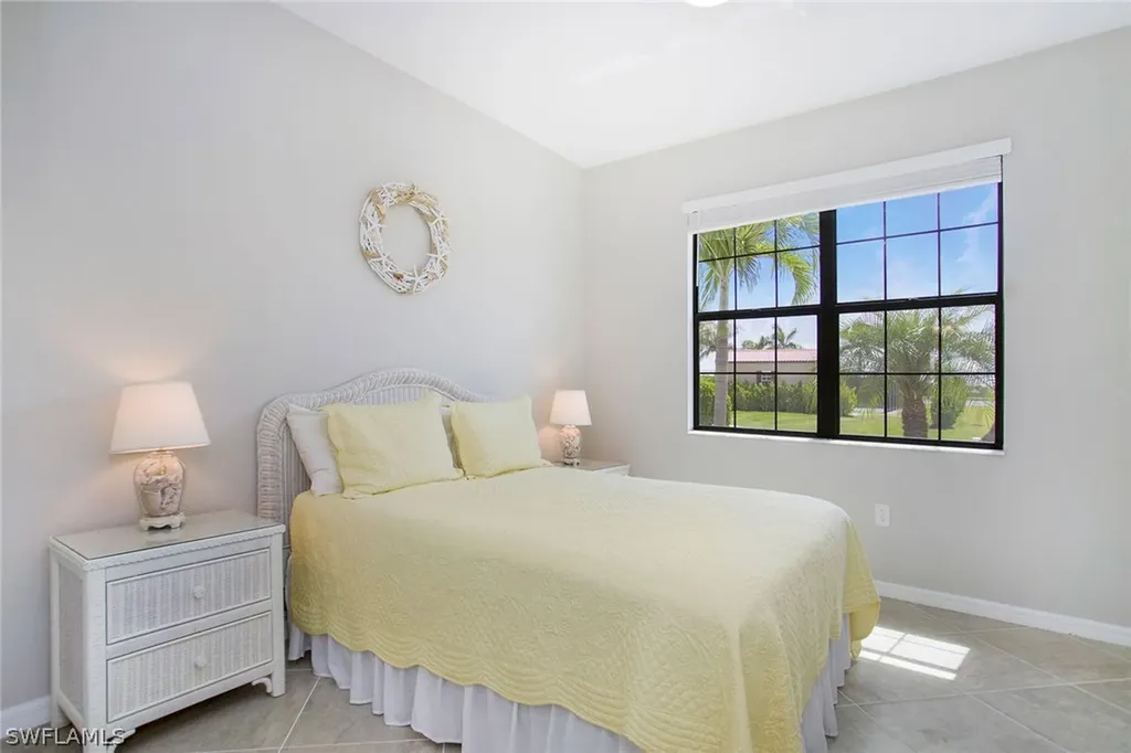 1479 Santiago Circle Naples FL 34113