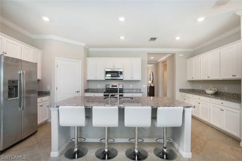 1479 Santiago Circle Naples FL 34113