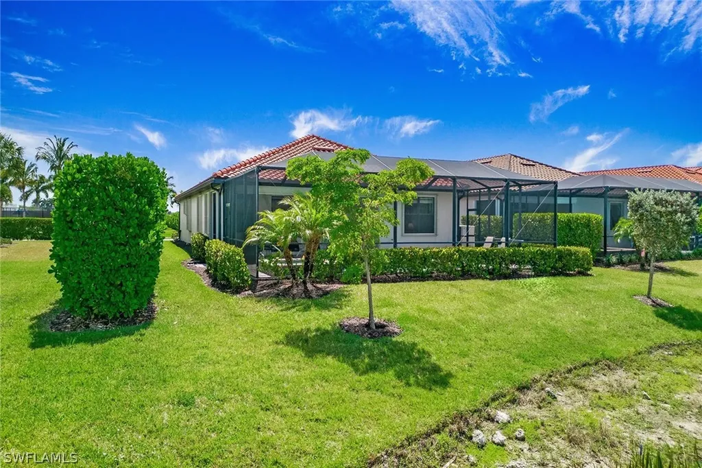 1479 Santiago Circle Naples FL 34113