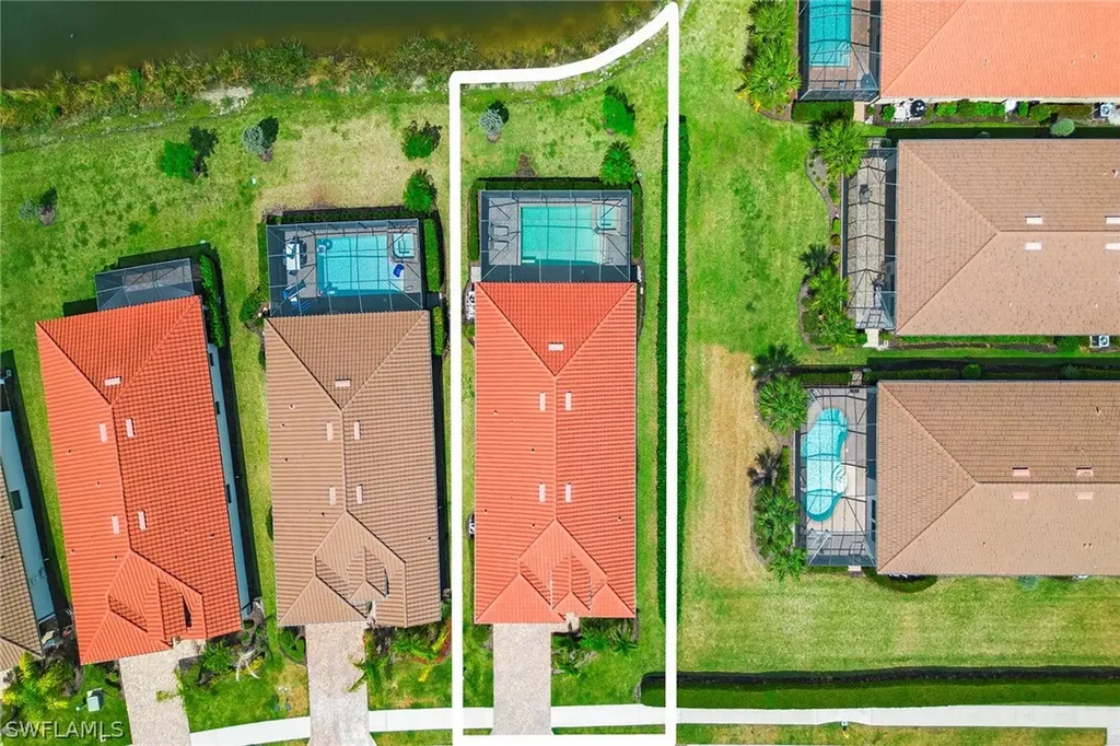 1479 Santiago Circle Naples FL 34113
