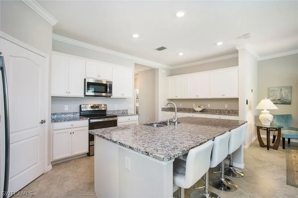 1479 Santiago Circle Naples FL 34113
