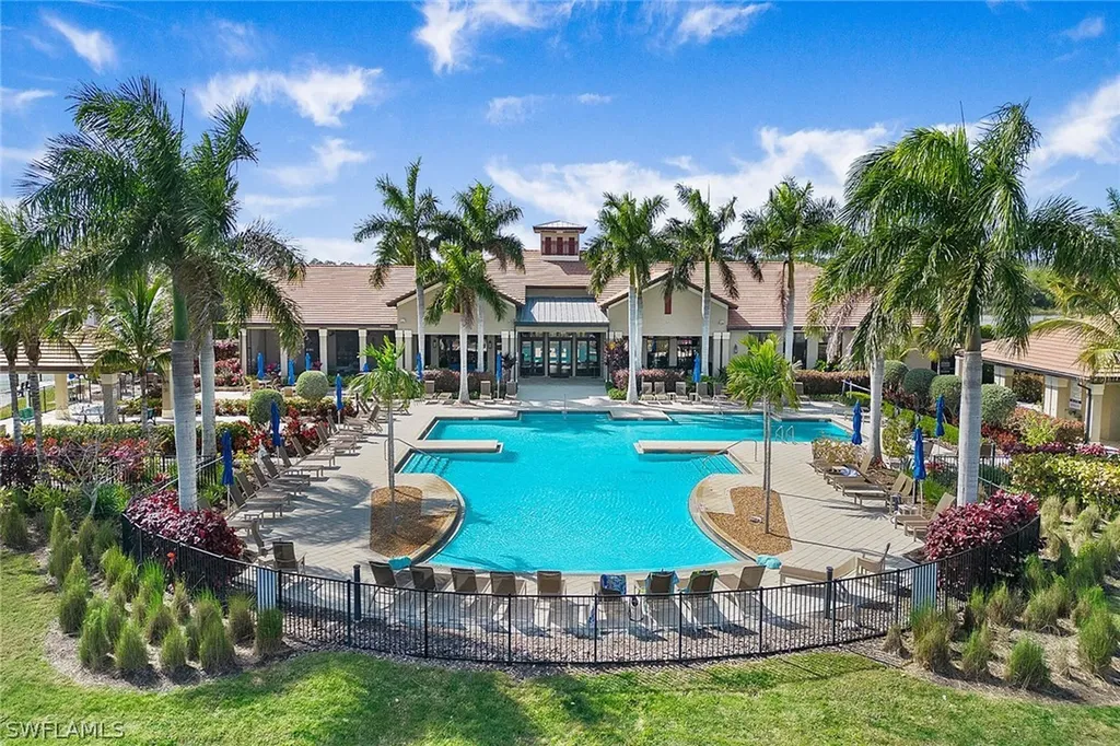 1479 Santiago Circle Naples FL 34113