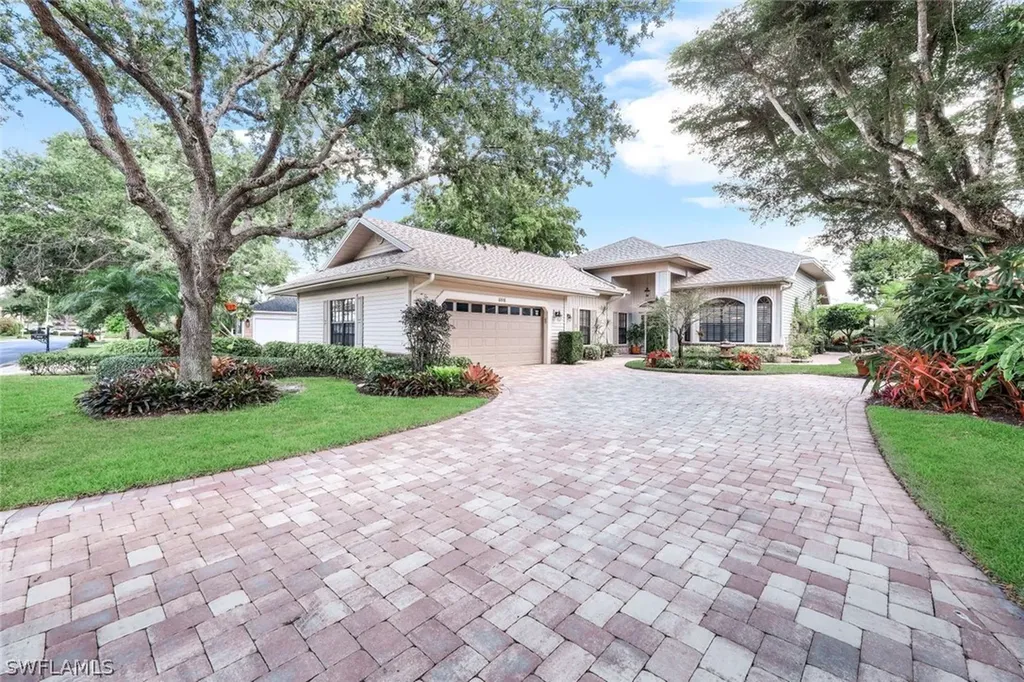 6516 Ilex Circle Naples FL 34109