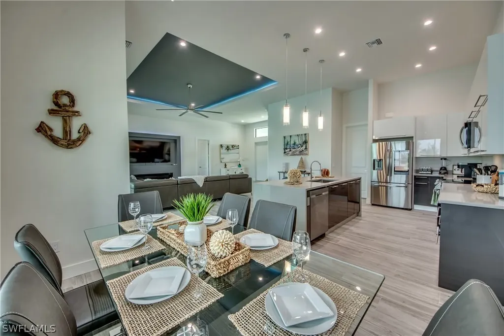 124 SW 16th Place Cape Coral FL 33991