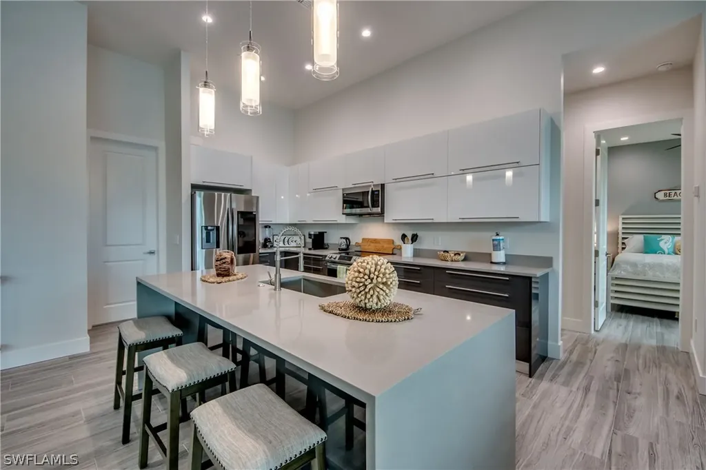 124 SW 16th Place Cape Coral FL 33991